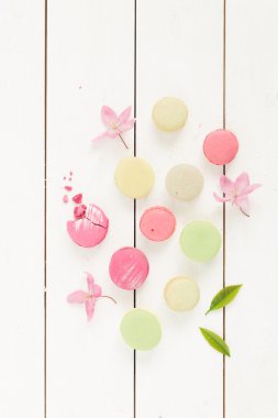 Tatlı - pastel Fransız macarons kek rustik beyaz