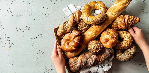 Bakery Different Kinds Breadstuff Tray Bread Rolls Baguette Bagel Sweet — Φωτογραφία Αρχείου