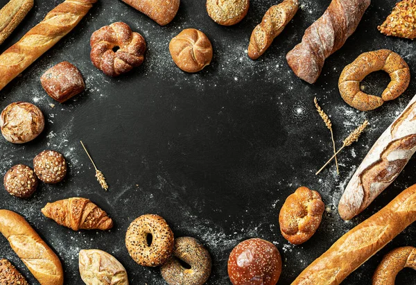 Padaria Vários Tipos Pães Rolos Pão Baguete Bagel Pão Hambúrguer — Fotografia de Stock