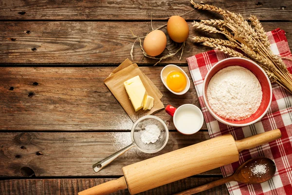 Baking cake in rural kitchen - dough recipe ingredients — Φωτογραφία Αρχείου