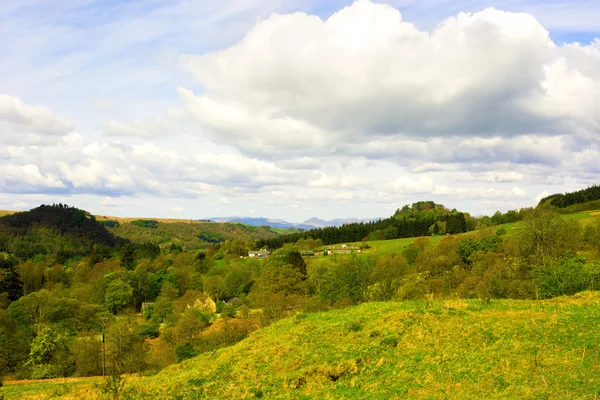 Pequeño asentamiento en el área rural de Highlands of Scotland, Reino Unido. Bea. —  Fotos de Stock