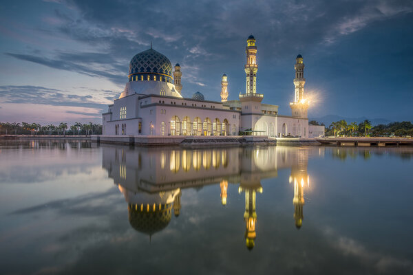 Мечеть Кота Кинабалу, Бандарая, мечеть Ликас, Борнео, Сабах, Малайзия
