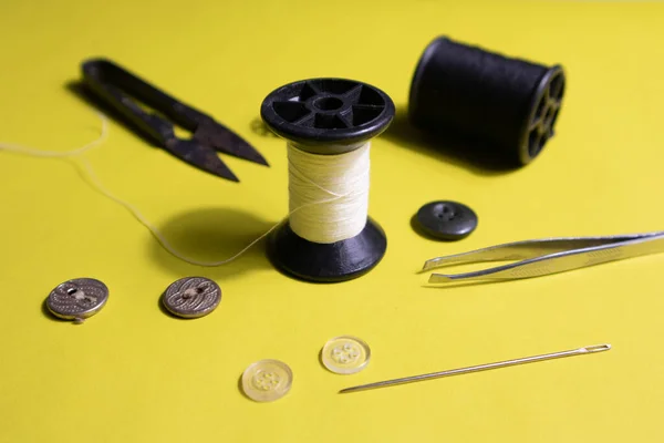 Sewing Thread Accessories Placed Yellow Paper Close — Stok fotoğraf