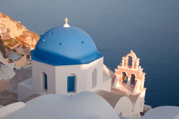 Santorini kyrka — Stockfoto