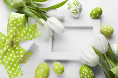 Renkli yumurtalarla Paskalya arkaplanı