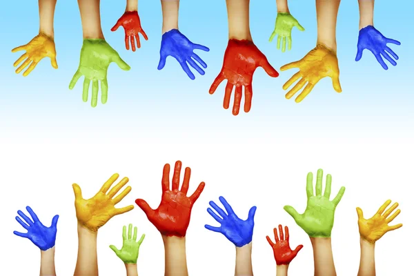 Руки разного цвета — стоковое фото