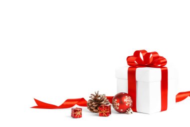 kırmızı topları fiyonklu Noel hediye