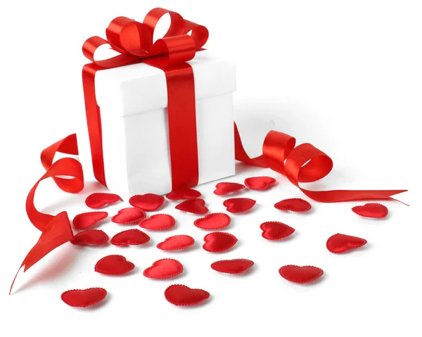 礼品盒与纺织的心，情人节概念 — 图库照片