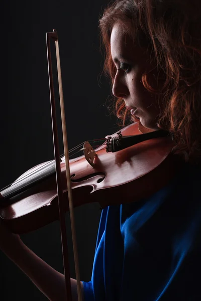 Tocando violino — Fotografia de Stock