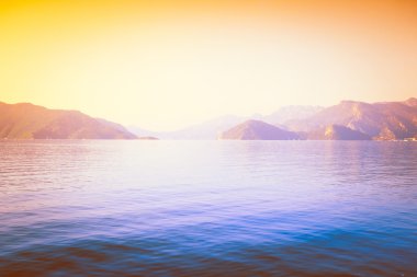 şaşırtıcı altın günbatımı