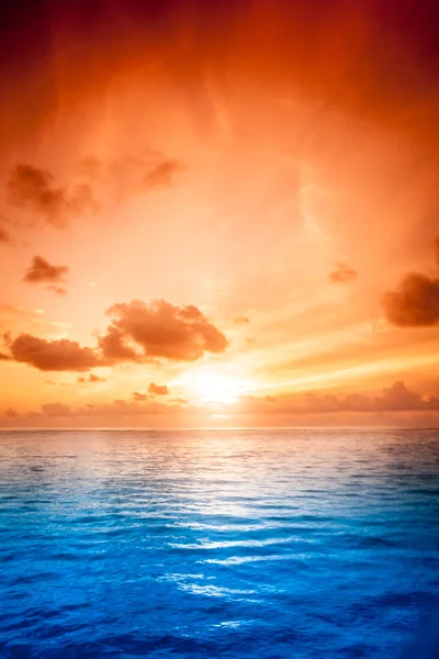 Pomarańczowy zachód słońca mistyk — Zdjęcie stockowe