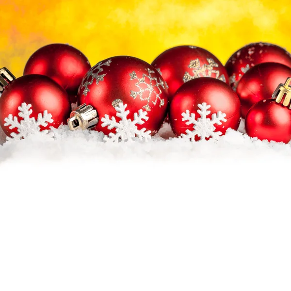 Beaucoup de boules colorées de décoration de Noël — Photo