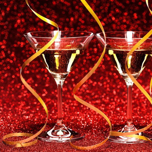 Two glasses of champagne ready for christmas celebration — Stock Photo, Image