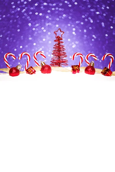 Karácsonyfa háttér csillogó hó — Stock Fotó
