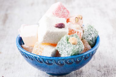 Bir kasedeki Türk lokumu.