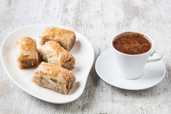 Baklava e caffè turco — Foto Stock