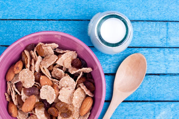 Cereal with almond and raisin — Stock Photo, Image