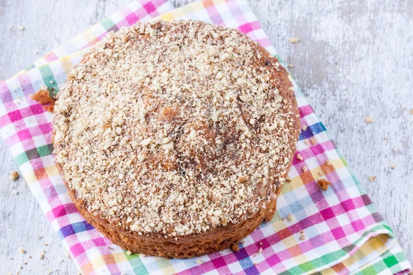 Carrot and walnut cake — Stock Photo, Image