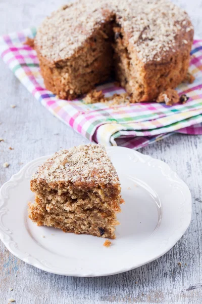 Bolo de cenoura e noz — Fotografia de Stock