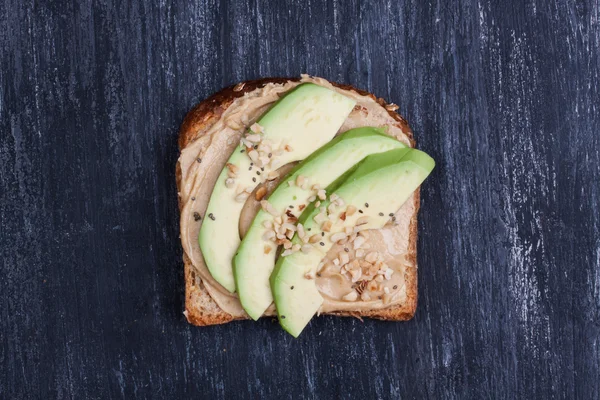 Brot mit Erdnussbutter und Banane — Stockfoto