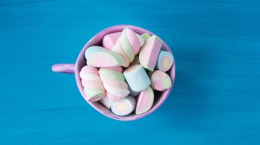 çeşitli lokum şekerleme