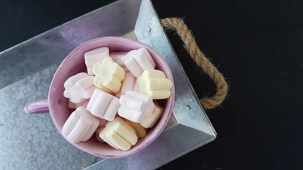 Flower shape marshmallow candies — Stock Photo, Image