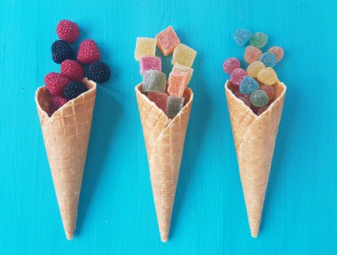 çeşitli jöle şekerler