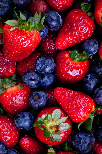Strawberry and blueberry fruits
