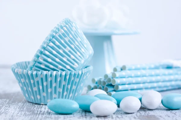 Suiker bekleed snoepjes, cupcake bakken bekers, rietjes — Stockfoto