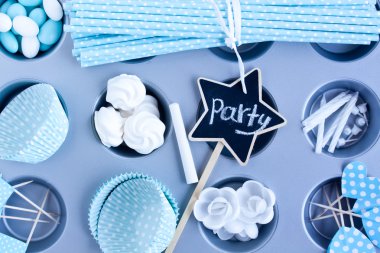 Meringues, şekerleme, kek pişirme su bardağı şeker kaplı