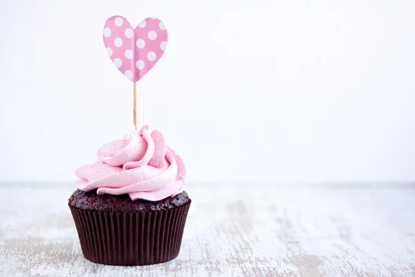 Rózsaszín csokoládé cupcake — Stock Fotó