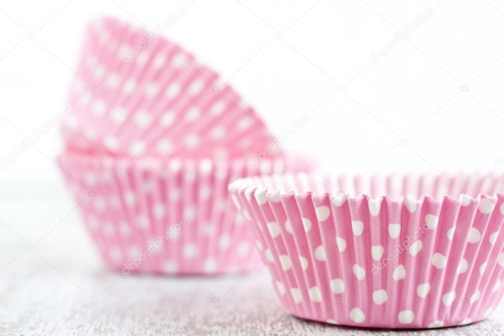 Pink paper baking cups