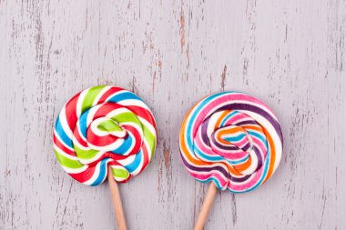 İki lezzetli lolipop