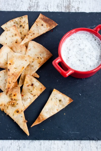 Hemgjord nachos chips — Stockfoto