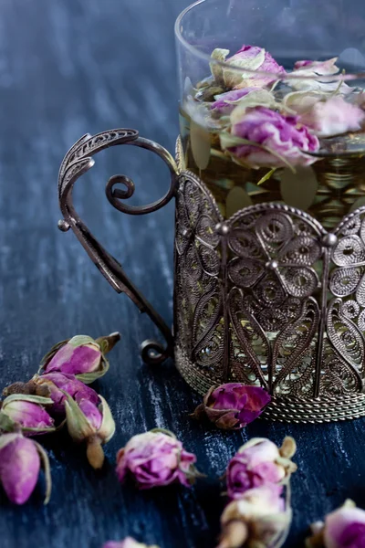 Ceai cu muguri de trandafir — Fotografie, imagine de stoc