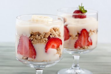 tatlı tatlı çilek ile