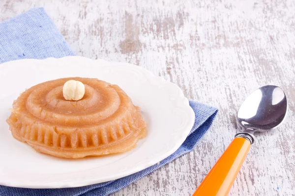 Halvah with flour — Stock Photo, Image