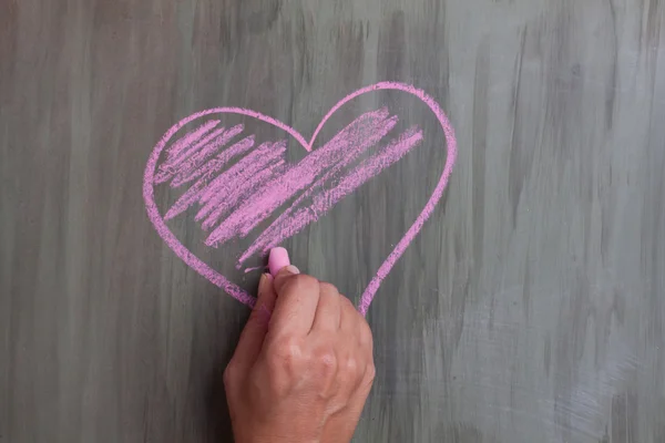 Chalk drawing heart shape — Stock Photo, Image