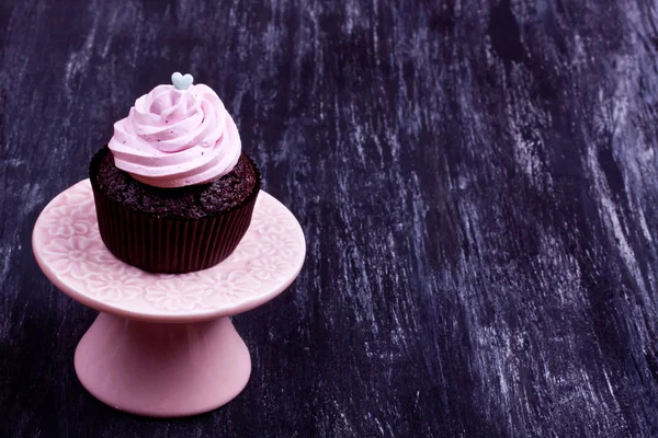 Rosa choklad cupcake — Stockfoto