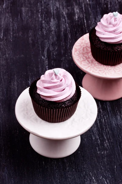 Рожевий кекси шоколаду — стокове фото