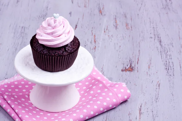 Pink chocolate cupcake — Stock Photo, Image