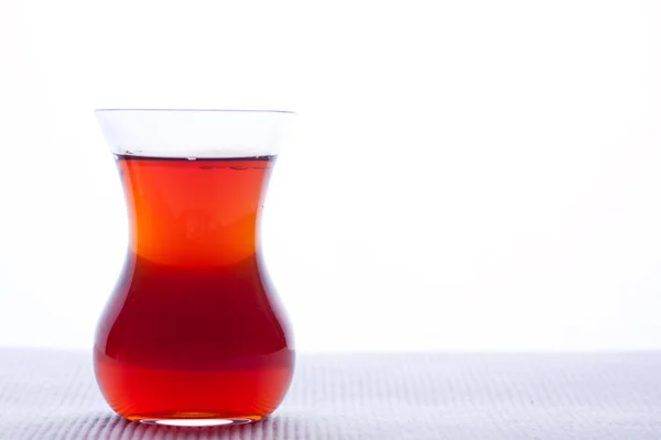 Un verre de thé noir turc — Photo