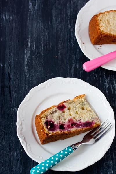 Stück Kirschkuchen — Stockfoto