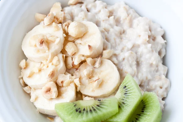 Oatmeal with milk — Stock Photo, Image