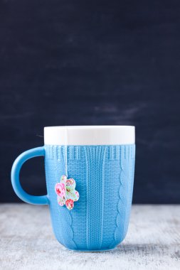 Kupa çiçek şekli teabag ile