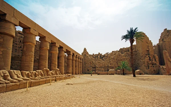 Anscient chrám Karnak v Luxoru - zřícenina Théby Egypt — Stock fotografie