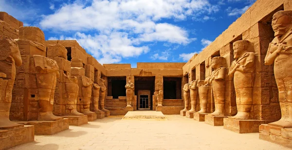 Anscient Temple of Karnak in Luxor - Ruined Thebes Egypt — Stock Photo, Image