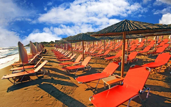 Paraplu Zonneterrassen Van Het Zandstrand Van Banaan Zakynthos Griekenland Banaan — Stockfoto