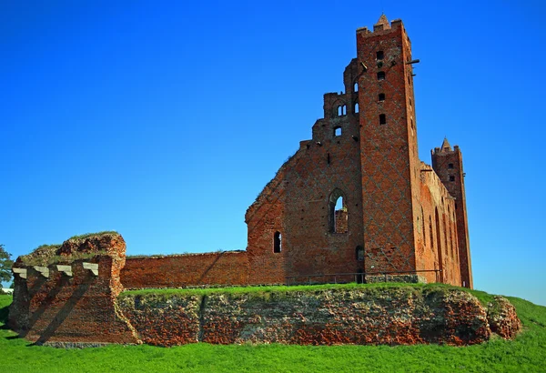 Ruiny średniowiecznego zamku krzyżackiego w Radzyń Chełmiński — Zdjęcie stockowe