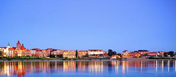 Greniers de Grudziadz au-dessus de la Wisla en Pologne — Photo